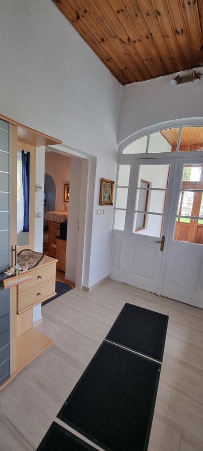 Innenstadtgarten-Wohnung Wolfsberg Bagian luar foto