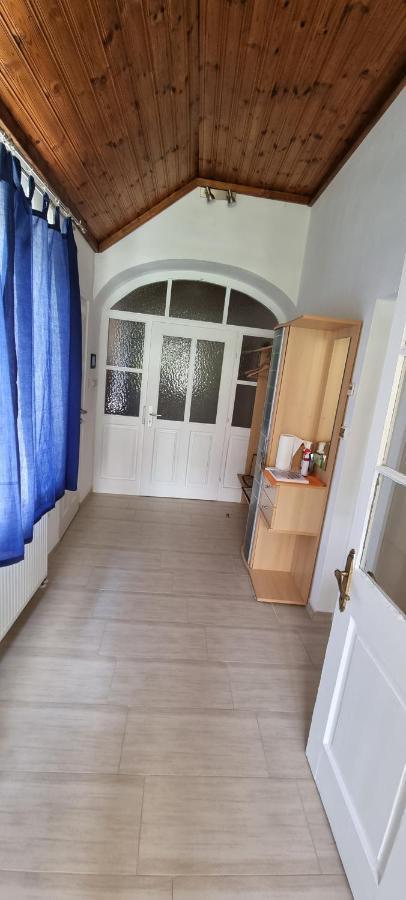 Innenstadtgarten-Wohnung Wolfsberg Bagian luar foto
