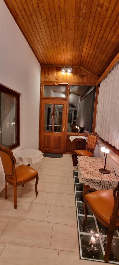 Innenstadtgarten-Wohnung Wolfsberg Bagian luar foto